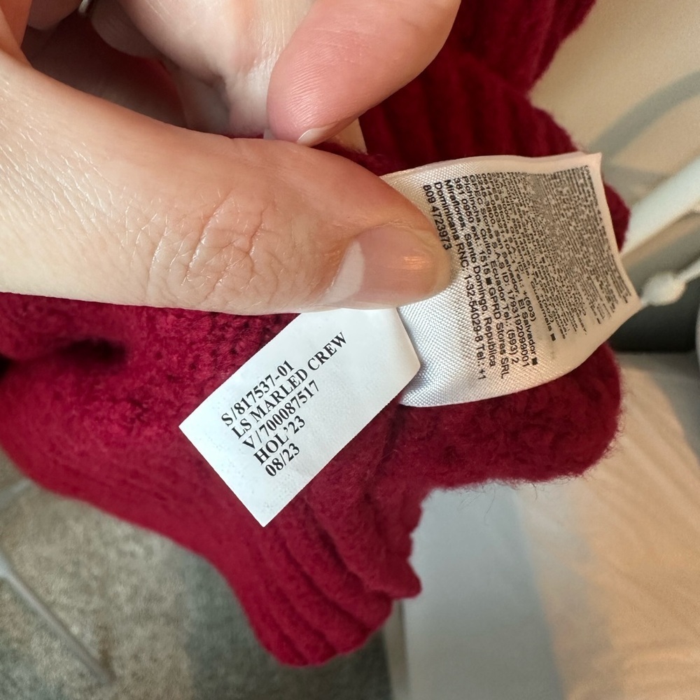Banana Republic Red Cashmere Blend Sweater XS Oversized Cable Knit Romantic Soft - Picture 5 of 6